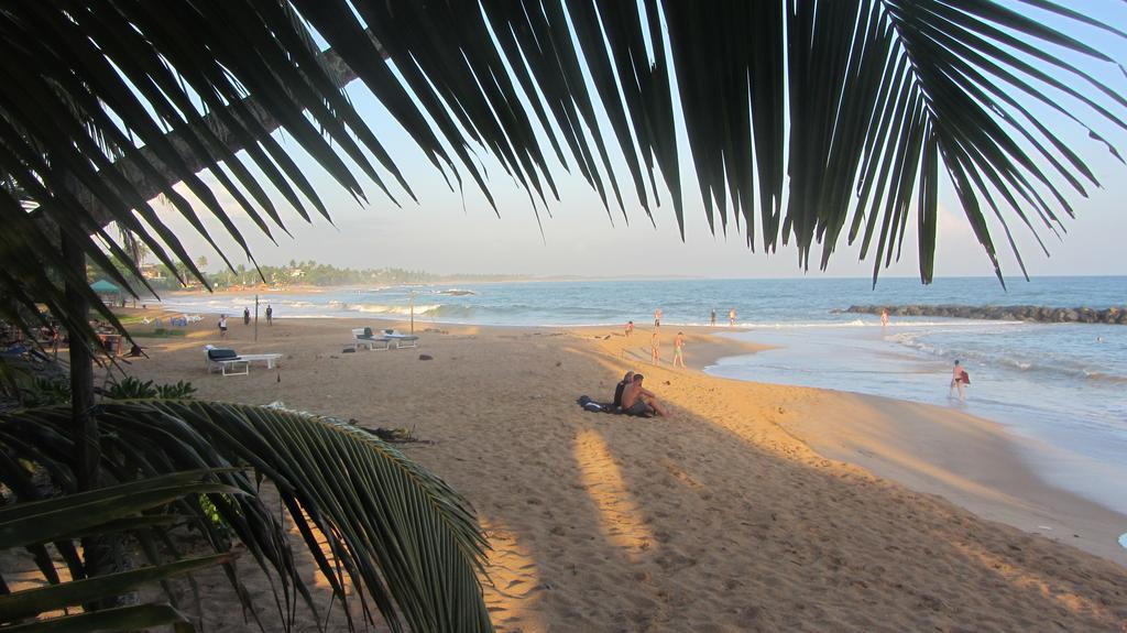 Shanika Beach Inn Tangalle Exterior photo