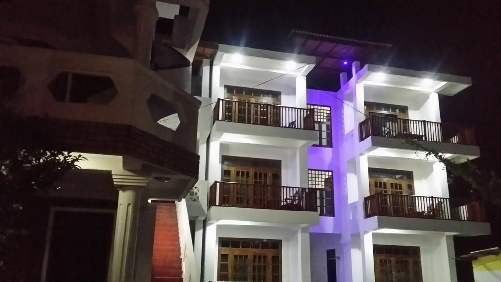 Shanika Beach Inn Tangalle Exterior photo
